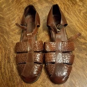 Womens Eddie Bauer Sandals, size 7.5